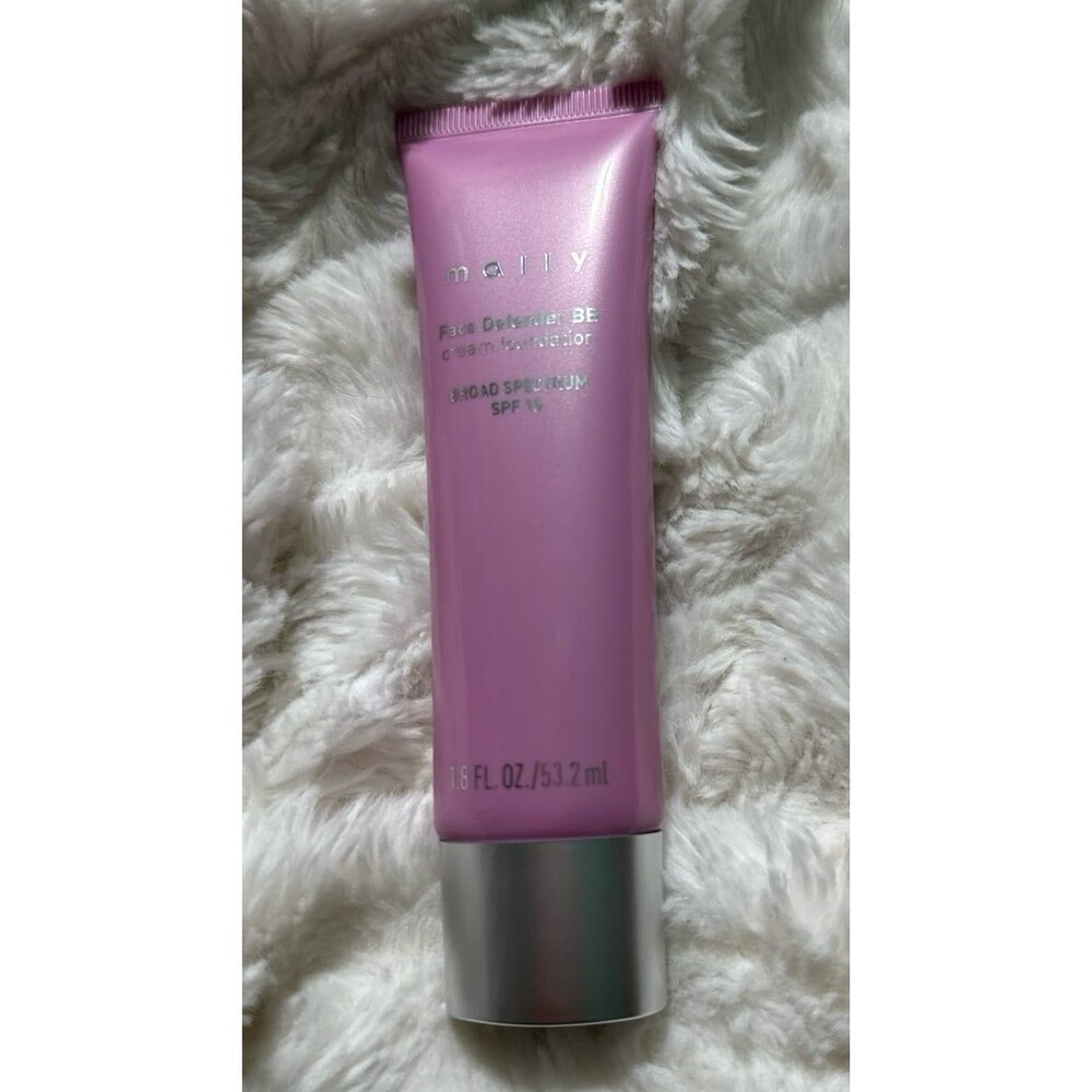 Mally LIQUID FACE DEFENDER Foundation